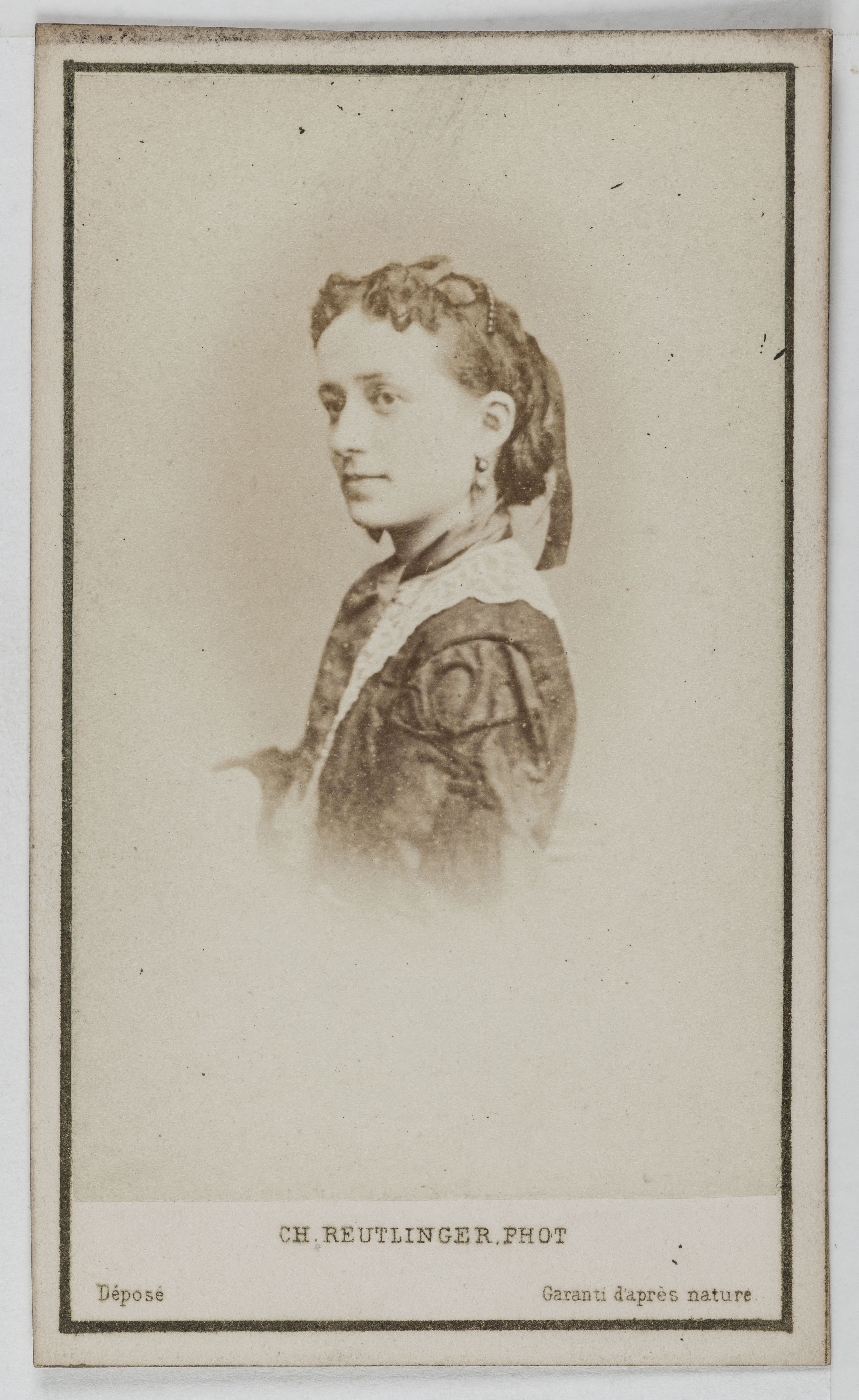 Charles Reutlinger, Portrait de Joséphine Panseron (-1890), actrice de théâtre entre 1868 et 1888.