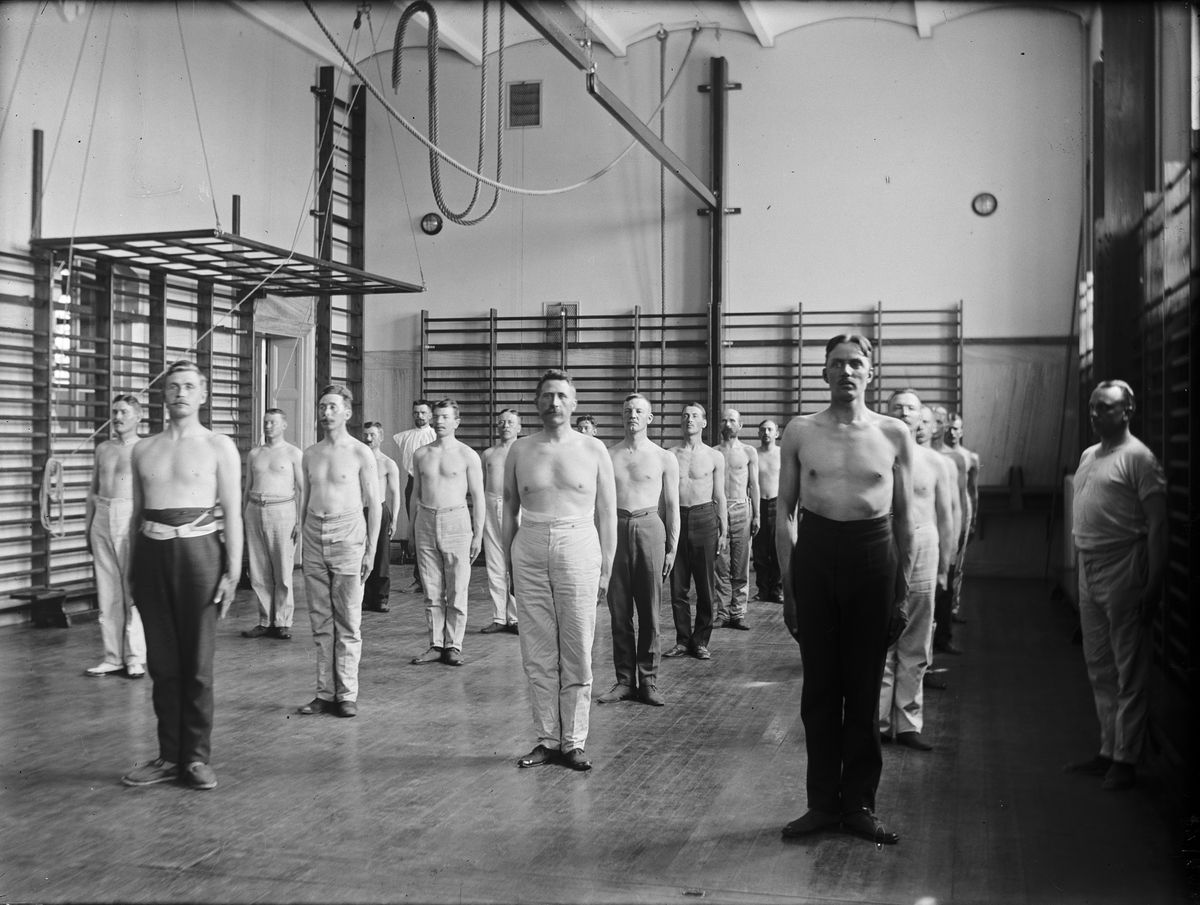 Josef Ärnström, Gymnastik, möjligen vid Folkskoleseminariet, Uppsala