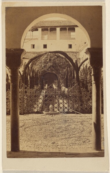 Unknown, [View between columns to the garden, the Alhambra]