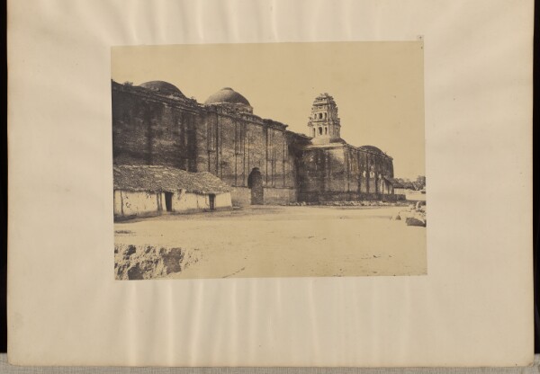 Capt. Linnaeus Tripe, Madura. [Trimul Naik's] Palace, Entrance to Quadrangle.