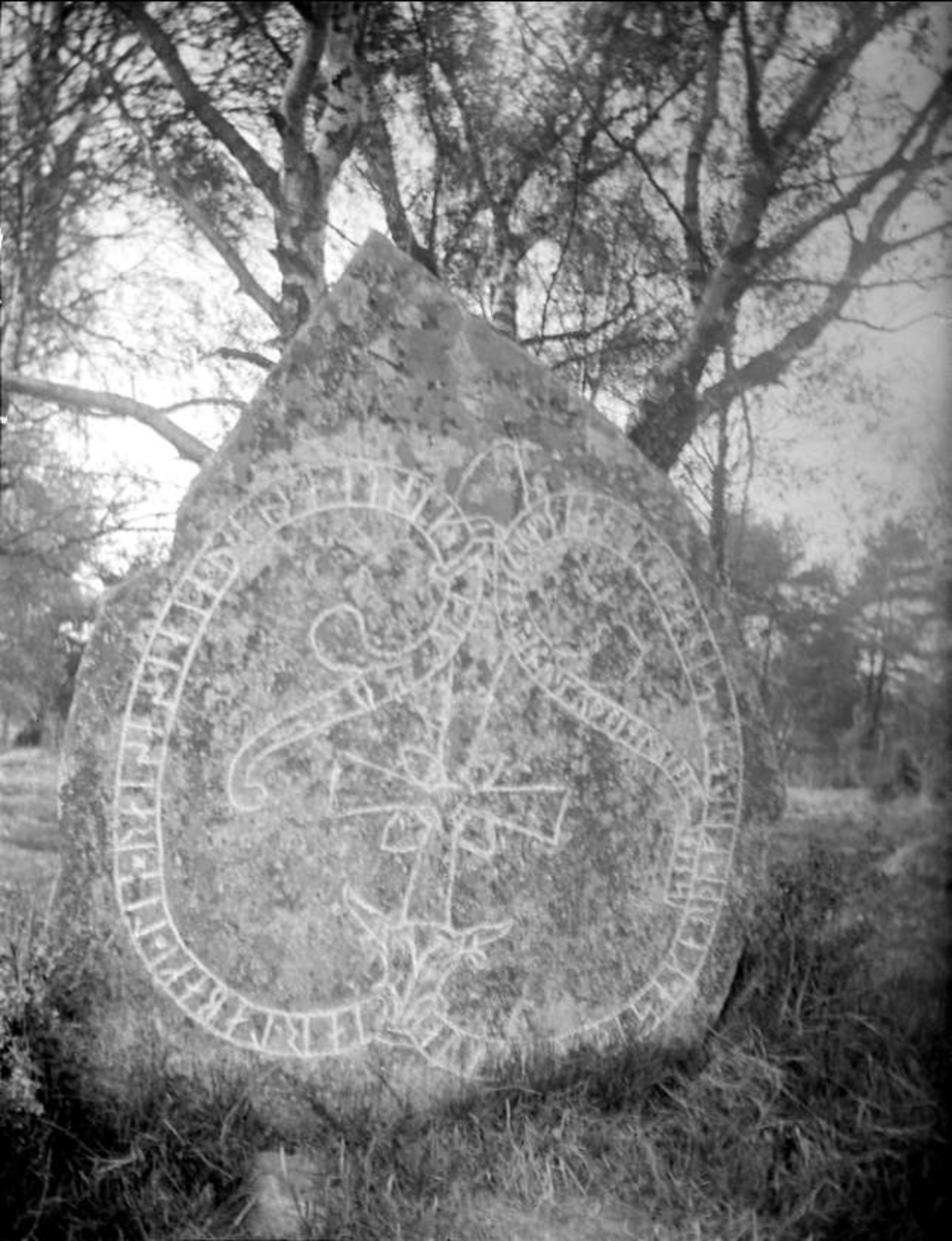 August Fredrik Schagerström, Runsten in Täby parish, Uppland May 1917