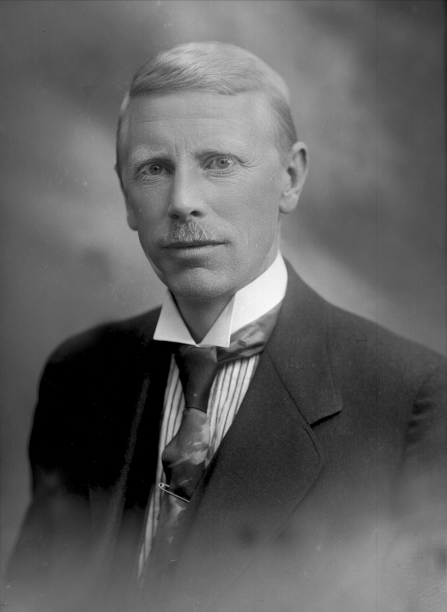 Gustav Borgen, NFB.28570