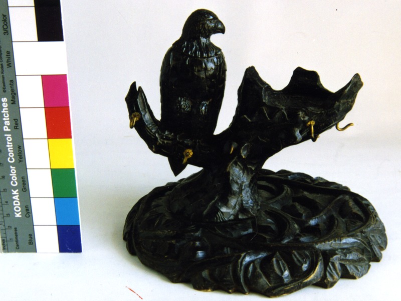 Unknown artist, Lauakaunistus, konksudega