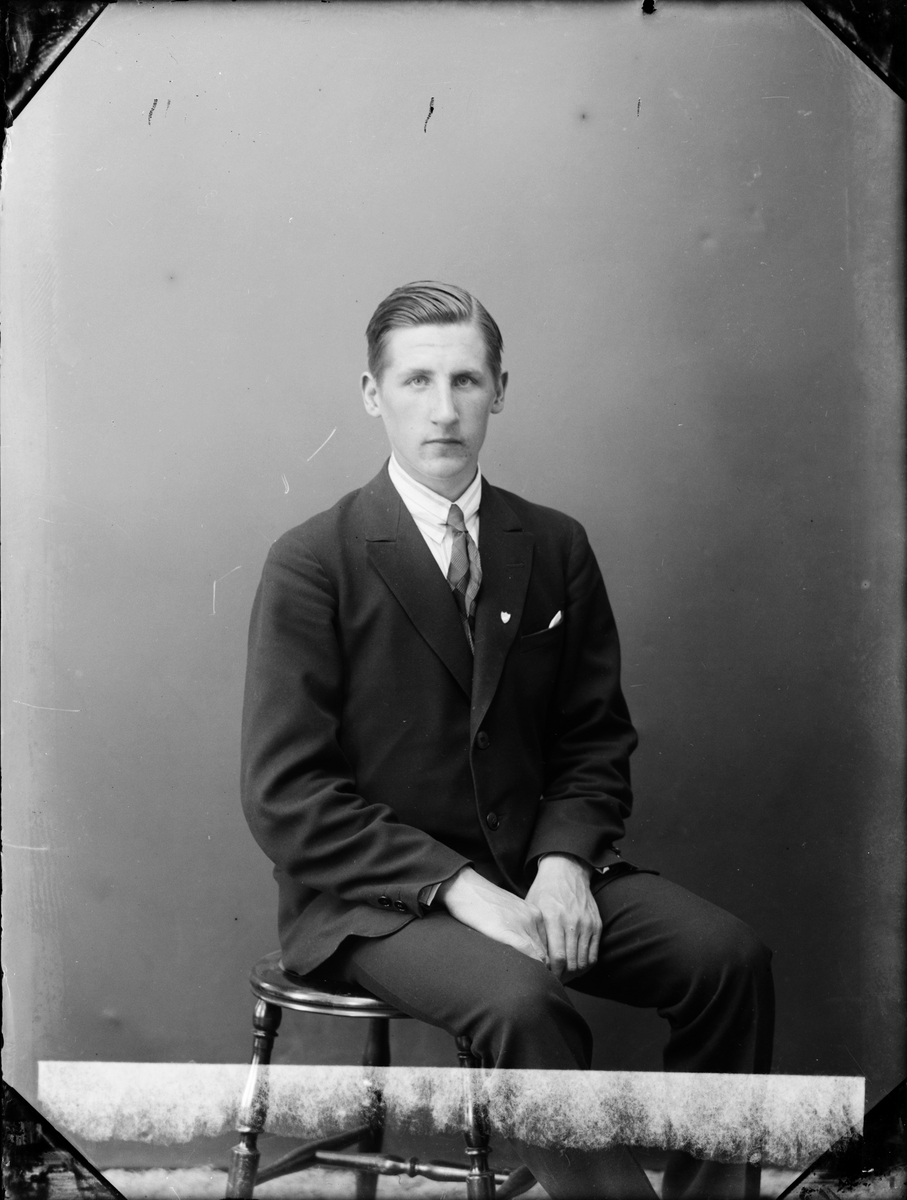 Skötsner-Edhlund, Tore Lindgren of Östhammar, Uppland