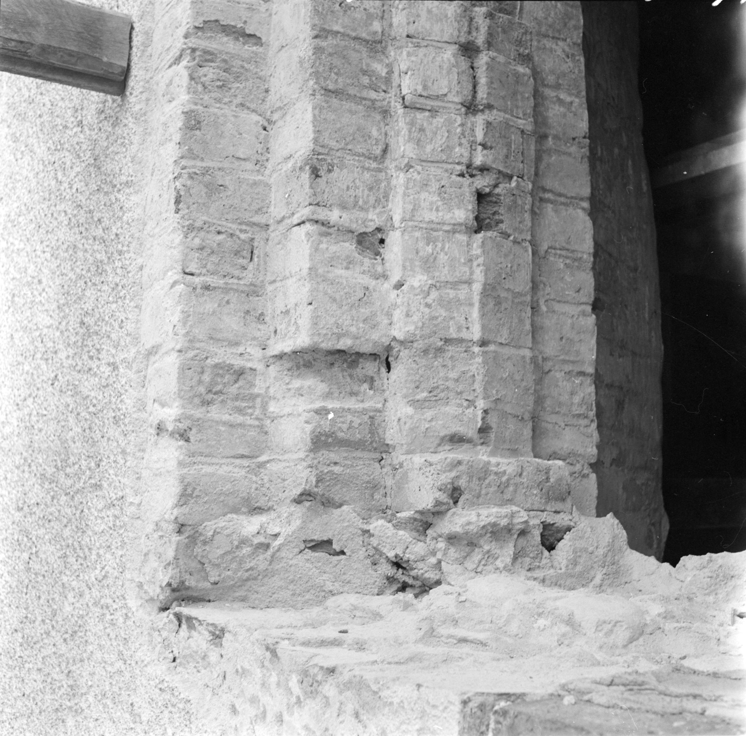 Åke Nisbeth, Härnevi kyrka