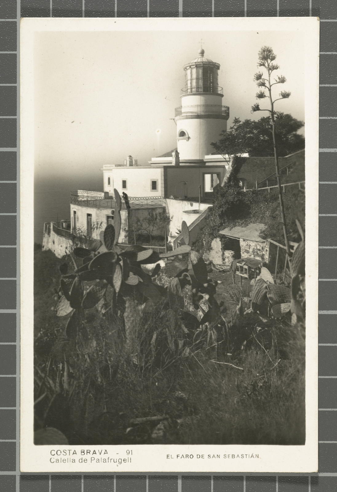 Desconegut, Costa Brava - 91 Calella de Palafrugell. El Faro de San Sebastián