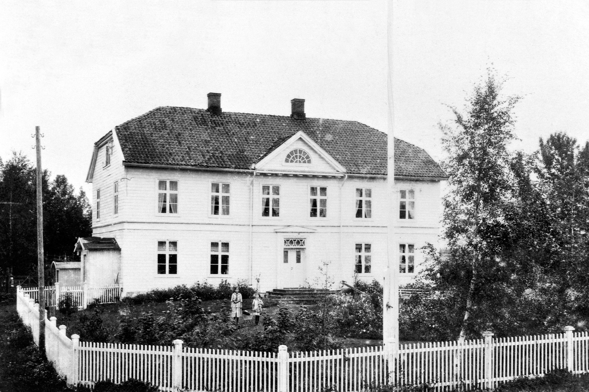Anno Domkirkeodden, EKSTERIØR: GARDSBRUK, HOVEDBYGNINGEN, GAUSTAD NORDRE, ROMEDAL,