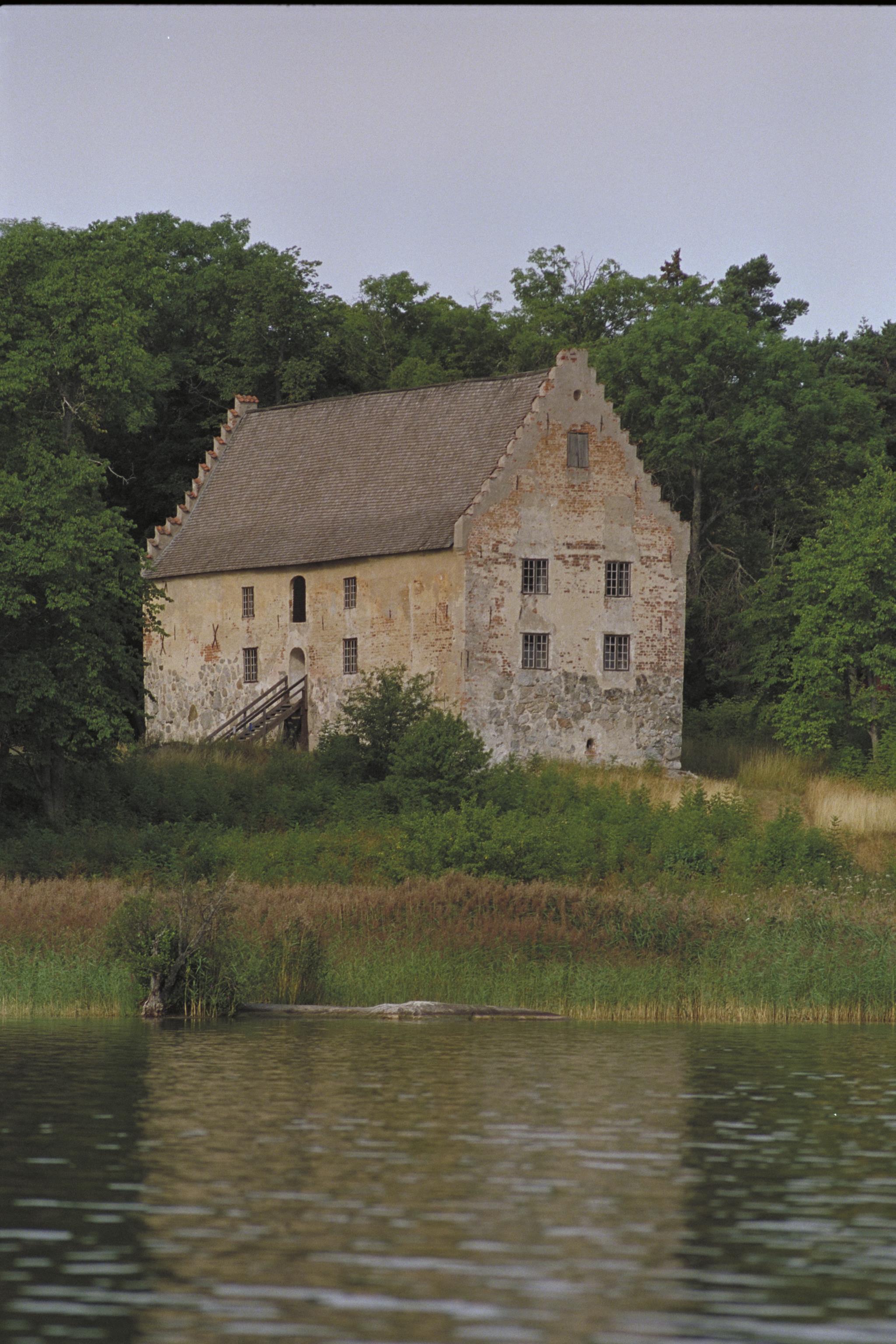 Bengt A Lundberg, Utö hus