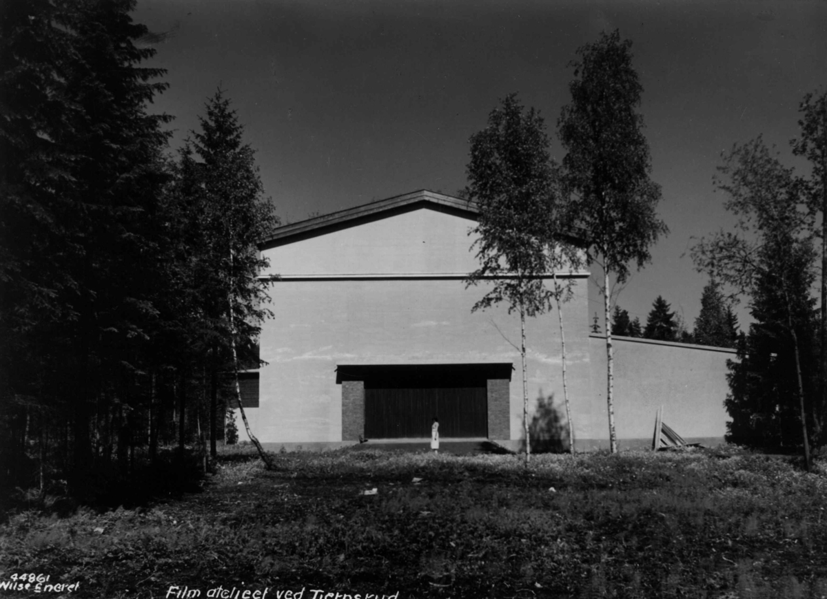 Anders Beer Wilse, Filmstudio, Tjernsrud, Jar.