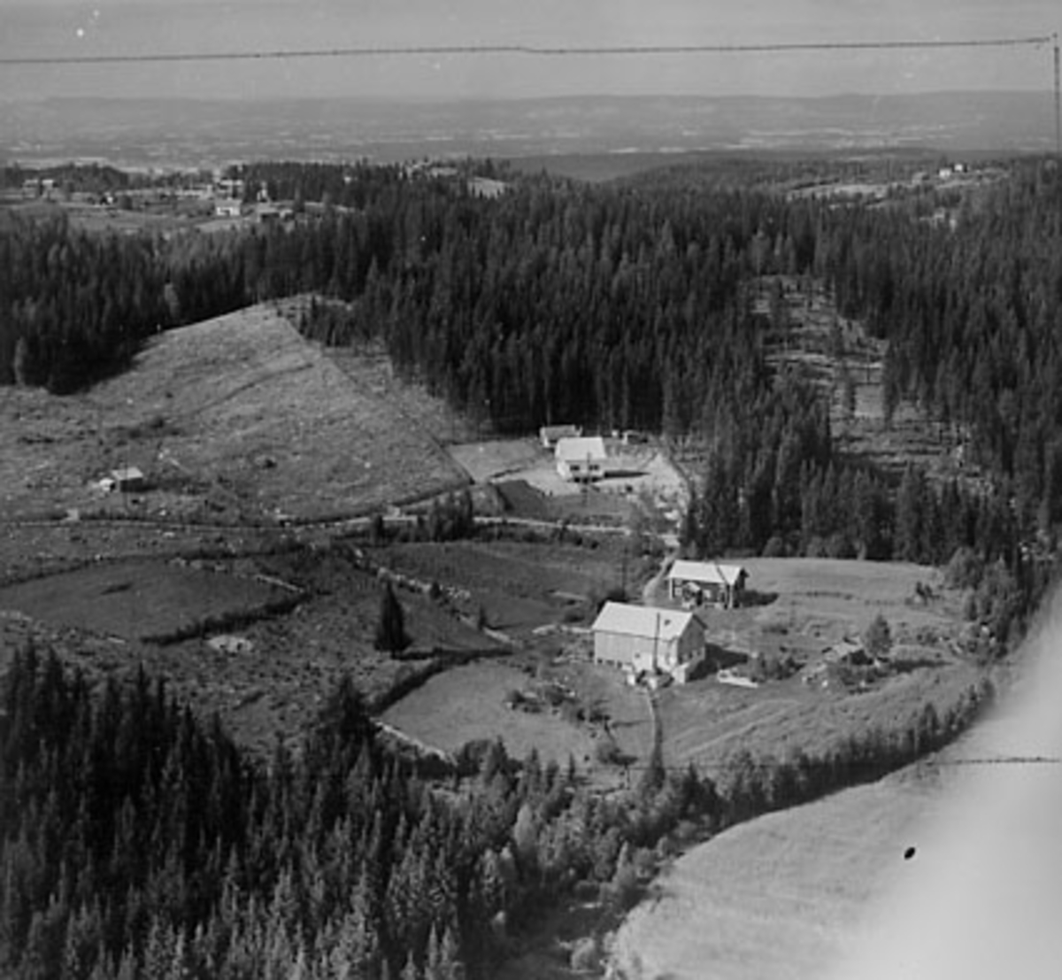 Widerøes Flyveselskap A/S, FLYFOTO GRANLUND, VALLSET