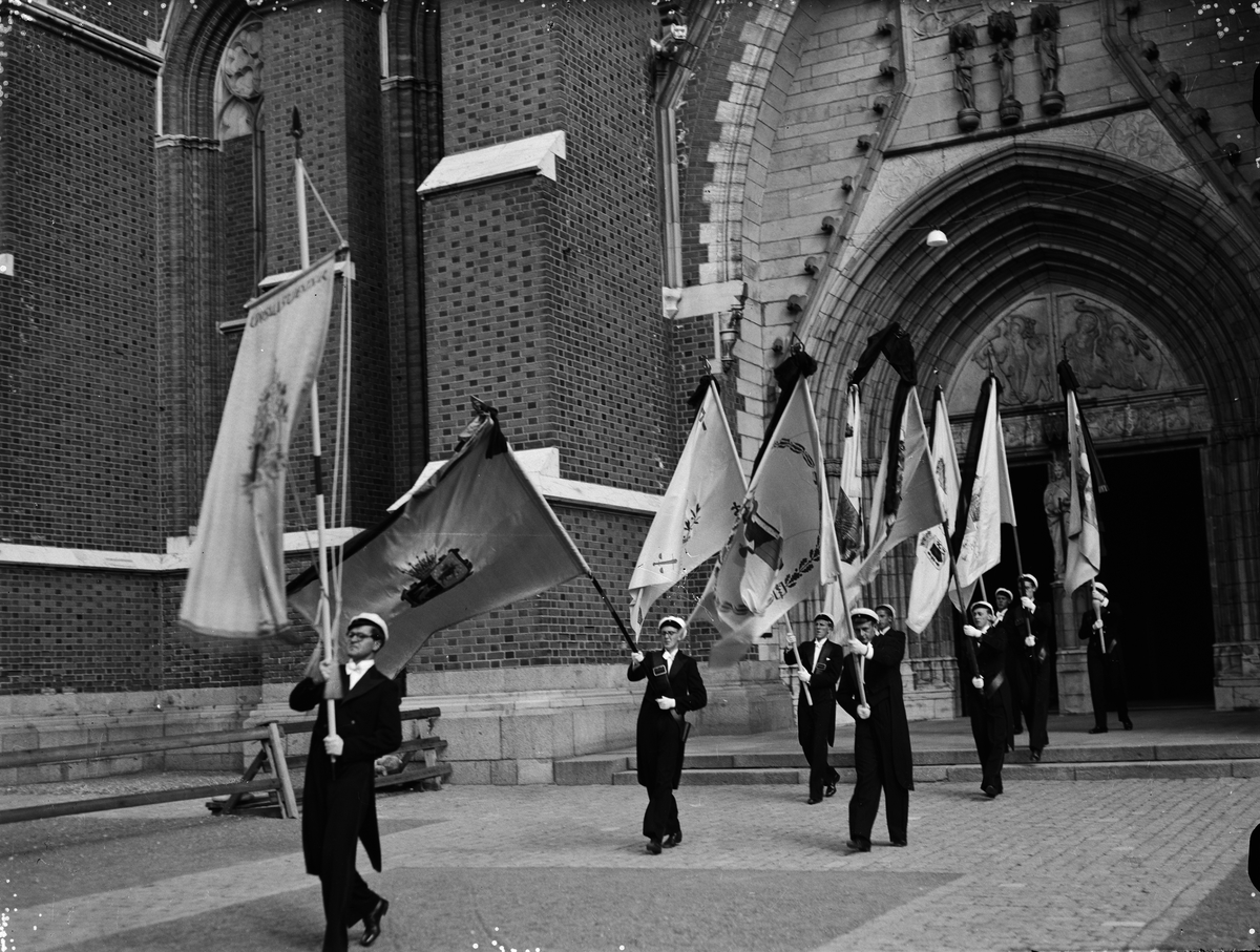 Paul Sandberg, Uppsala Studentkårs fanborg vid jordfästningen av professor Fredrik Paasche i Uppsala domkyrka