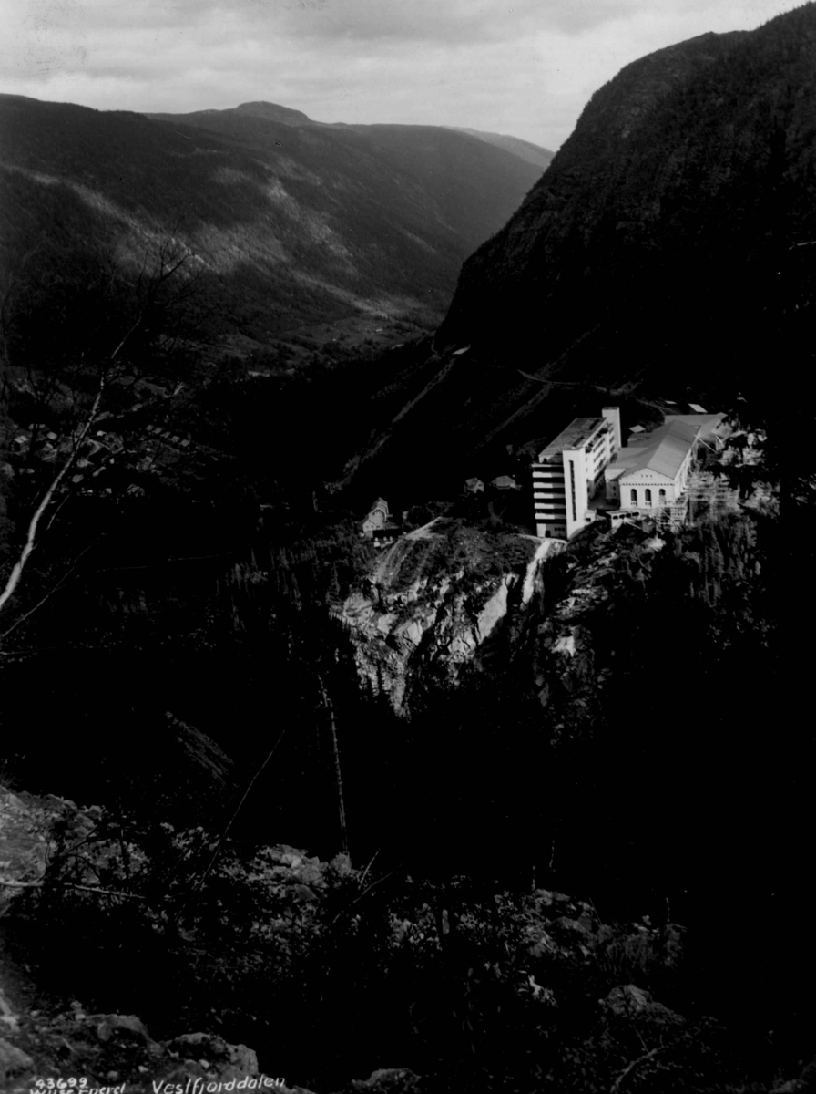 Anders Beer Wilse, Kraftstasjonen i Vemork på Rjukan i Vestfjorddalen i Tinn.