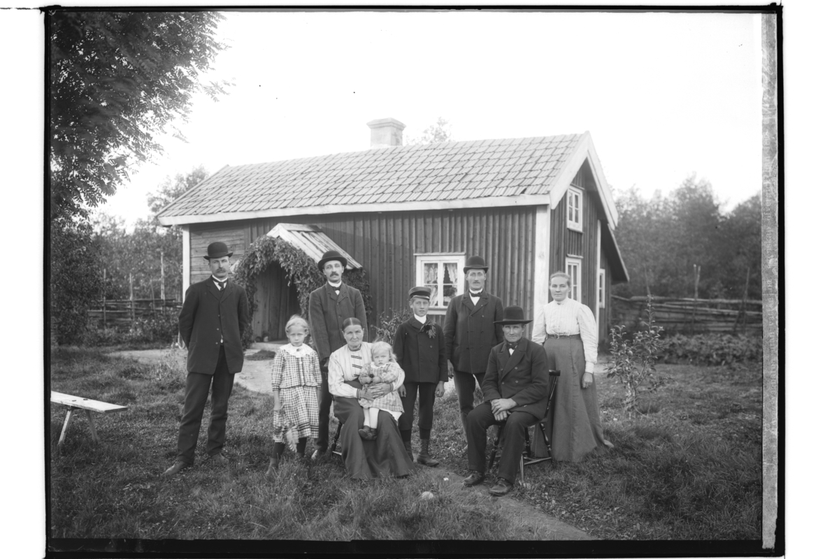 Samuel Lindskog, Single stove with extension, 9 people. Erik Gustafsson