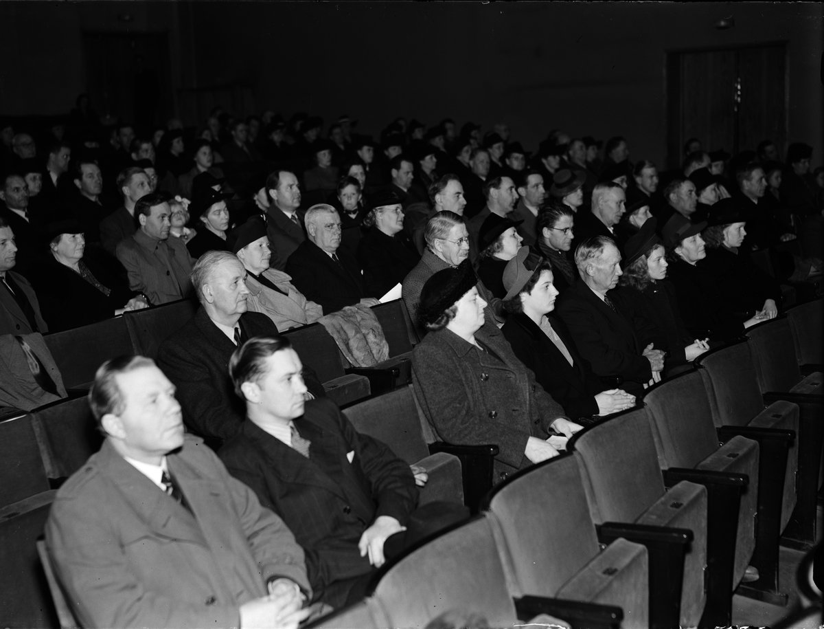 Paul Sandberg, “Jubilant H. S. B. in Upsala is lauded” - interrogators at the 10-year old army, the Red Mill, Uppsala April 1943