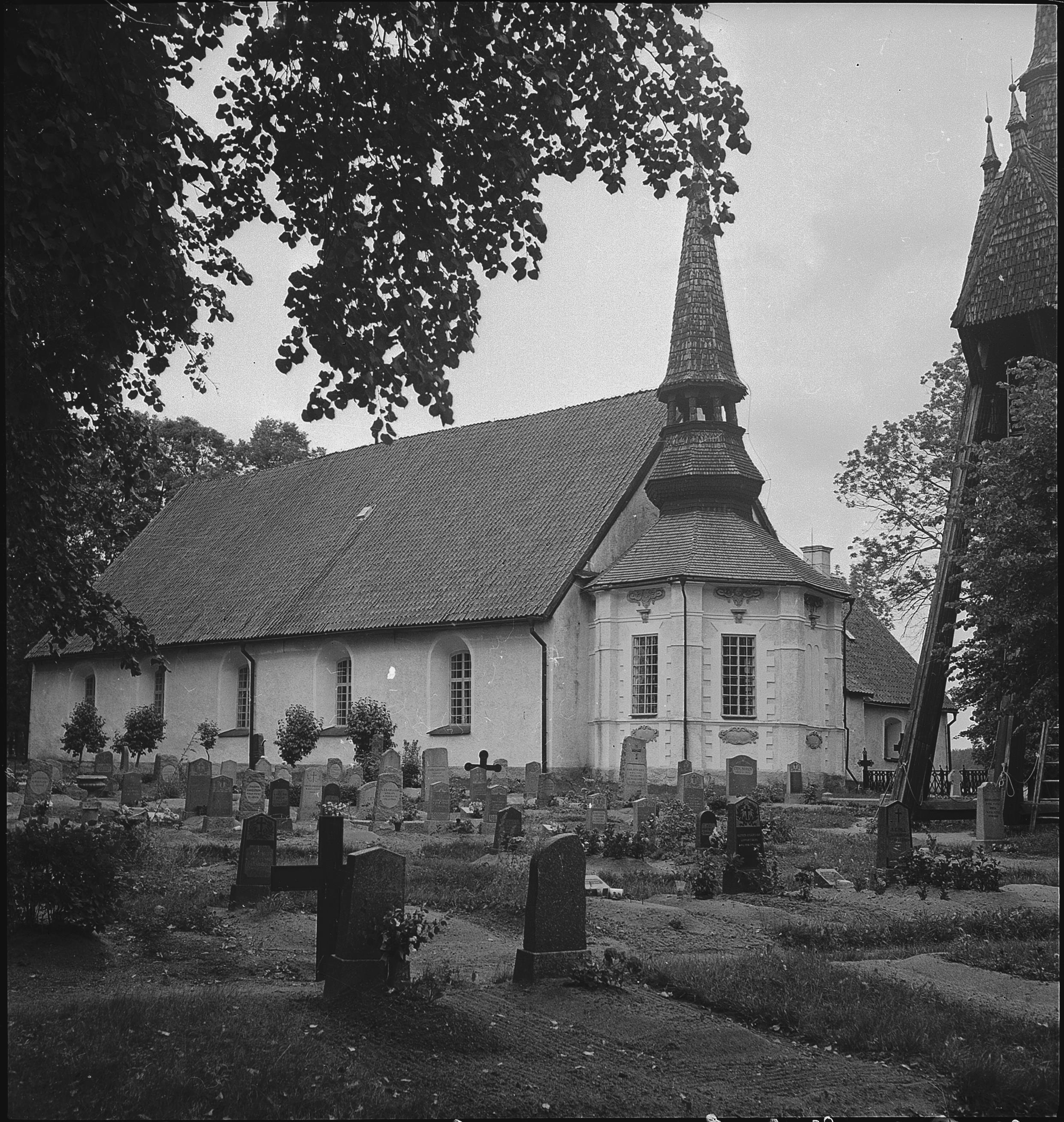 Ivar Schnell, Sköldinge kyrka