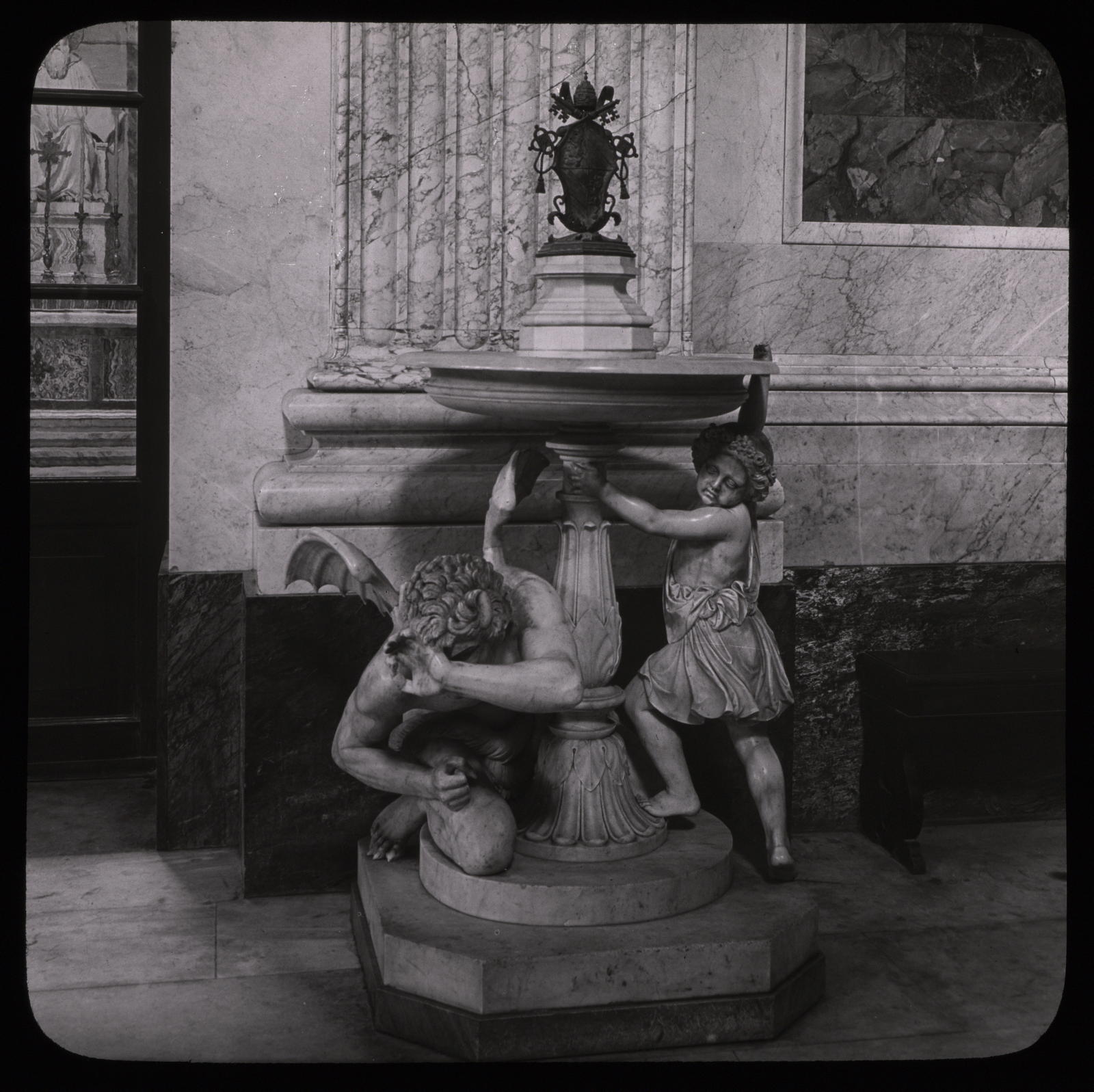 Desconegut, Rome. S. Paul hors les murs, le bénitier Photo Louvre