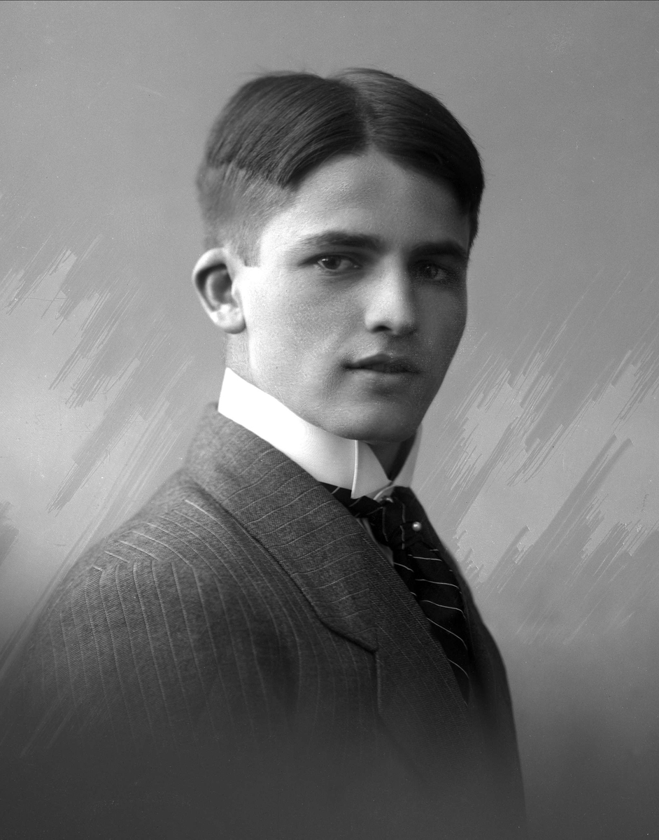 Gustav Borgen, NFB.33555