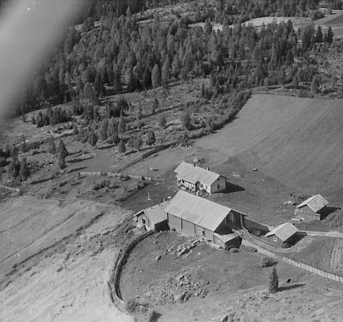 Widerøes Flyveselskap A/S, FLYFOTO HAGABAKKEN, VALLSET
