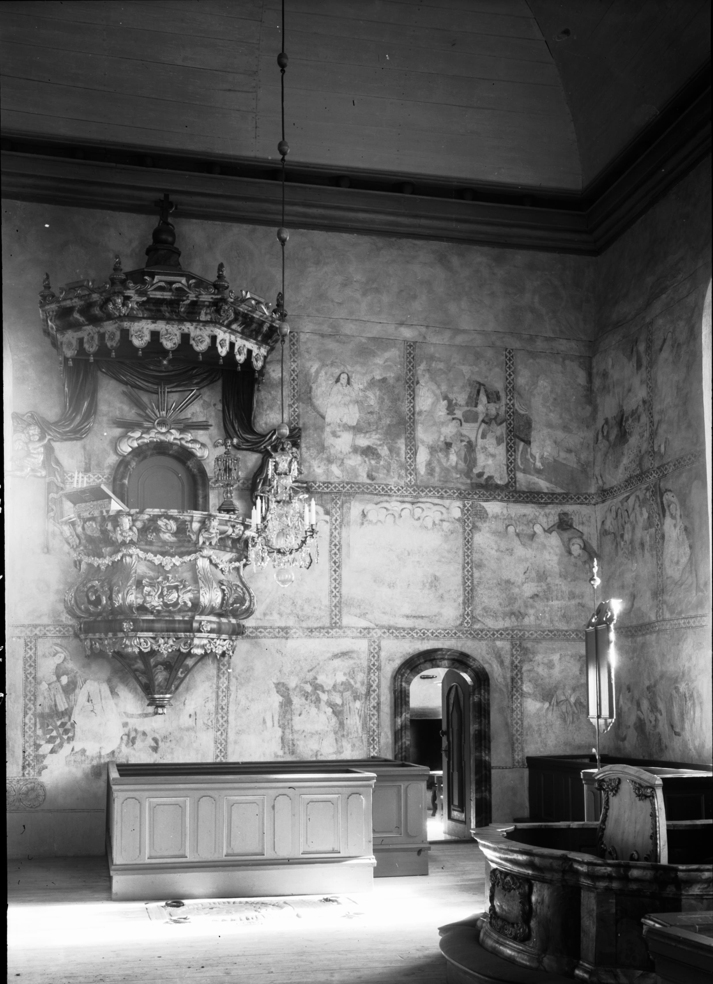 Iwar Anderson, Ovikens gamla kyrka