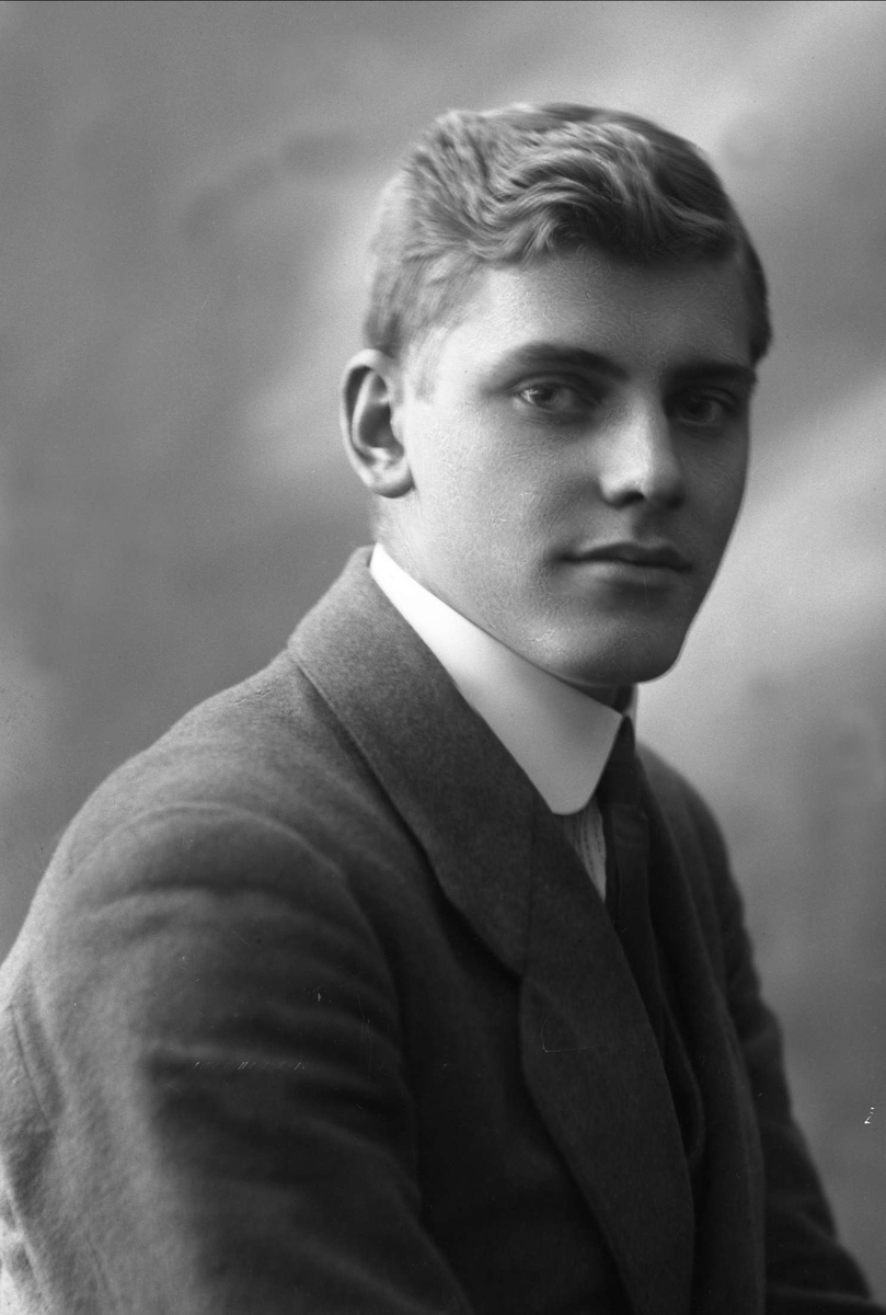 Gustav Borgen, NFB.31111
