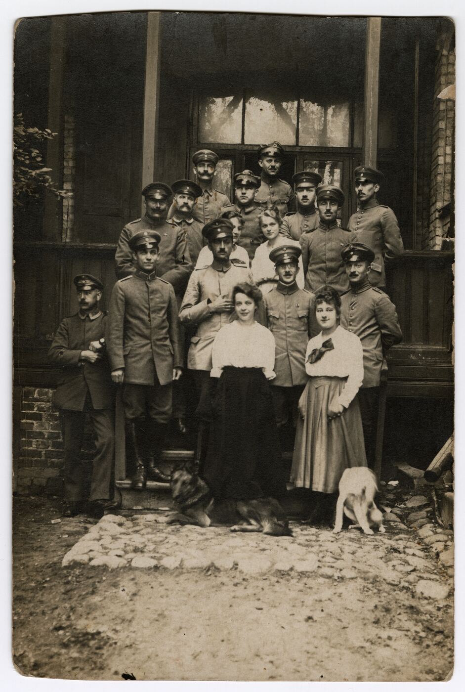 Nežinomas fotografas, Grupės žmonių portretas