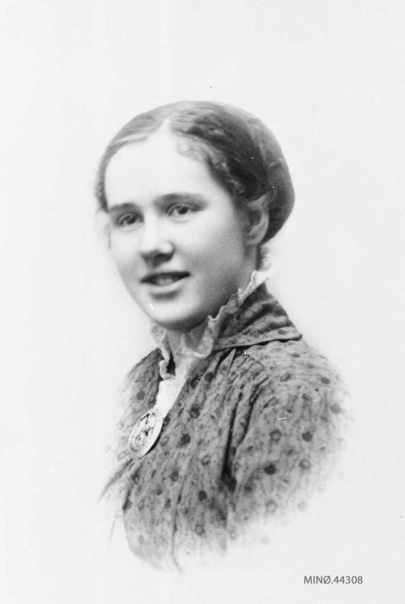 Rachel Haarseth, Portrett av en kvinne. Anna Dæhlie