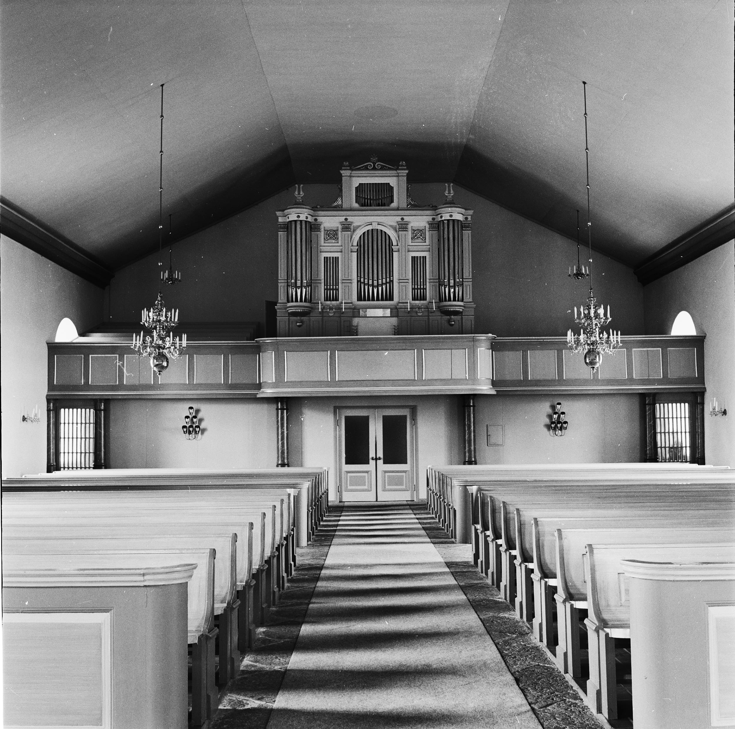 Reine Axel Unnerbäck, Larvs kyrka