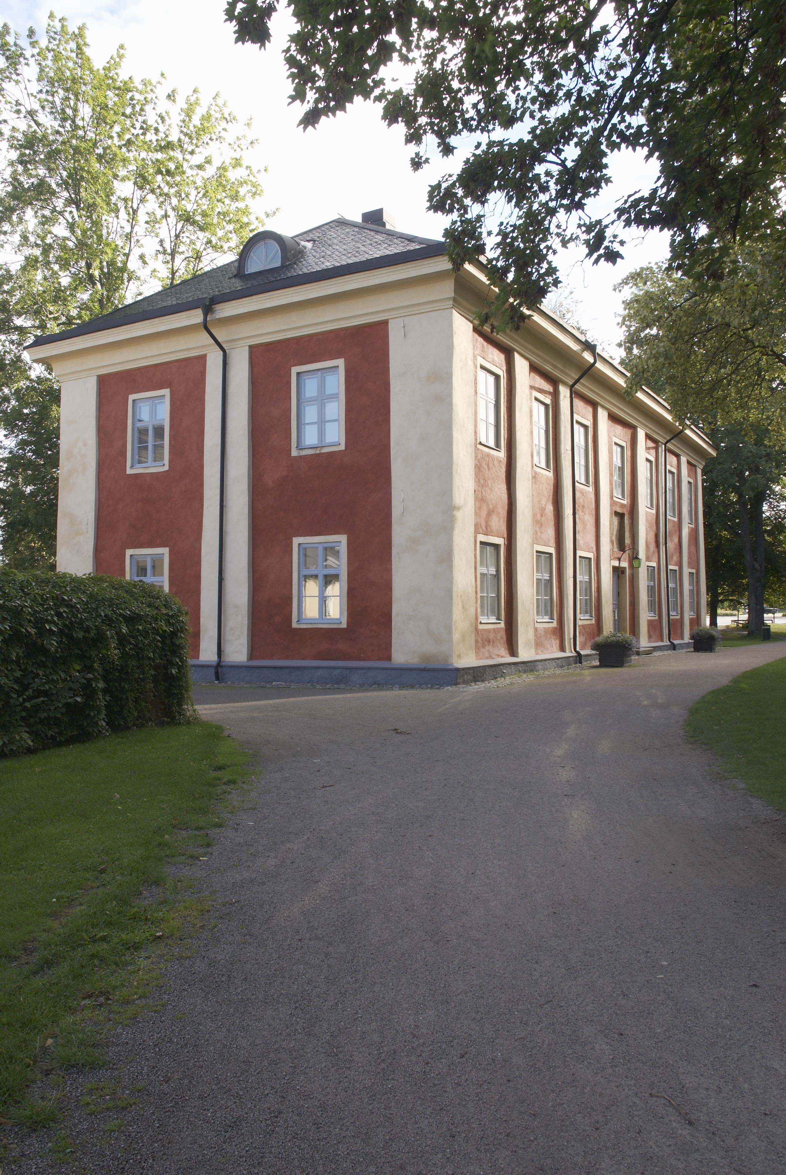 Bengt A Lundberg, Karolinerhuset i Växjö