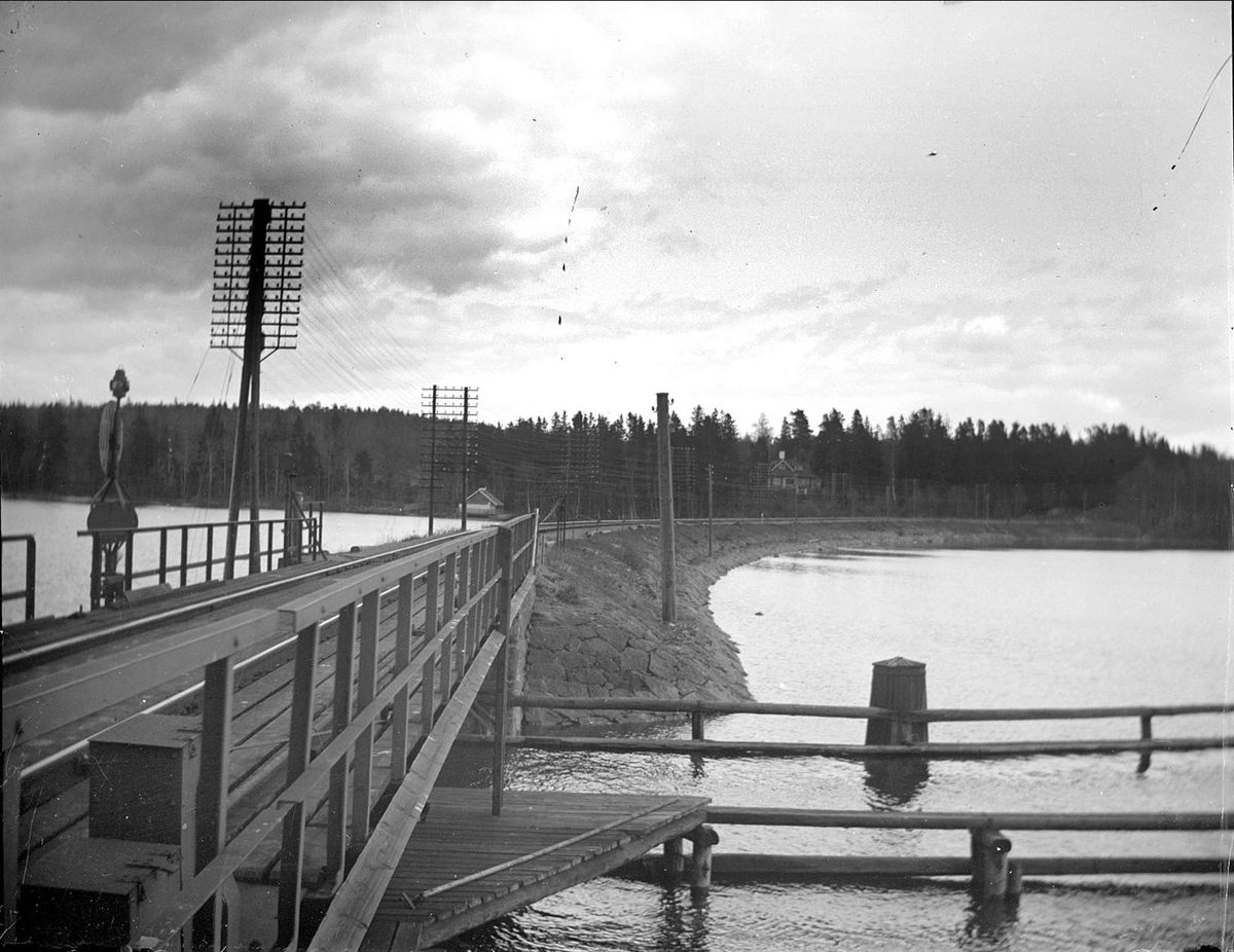 August Fredrik Schagerström, Railway Bridge in Ekolsund, Husby-Sjutolfts parish, Uppland May 1919