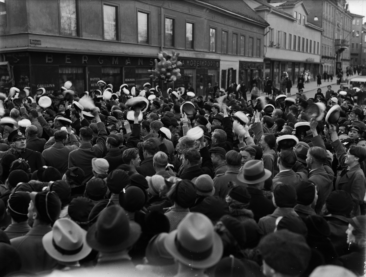 Paul Sandberg, Sista april-firande, Drottninggatan, Uppsala 1935