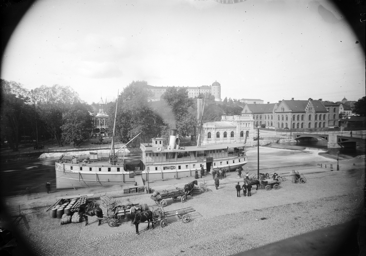 Henri Osti's Fotografiateliér, Ångfartyget Fyris I i Uppsala hamn, Uppsala 1890