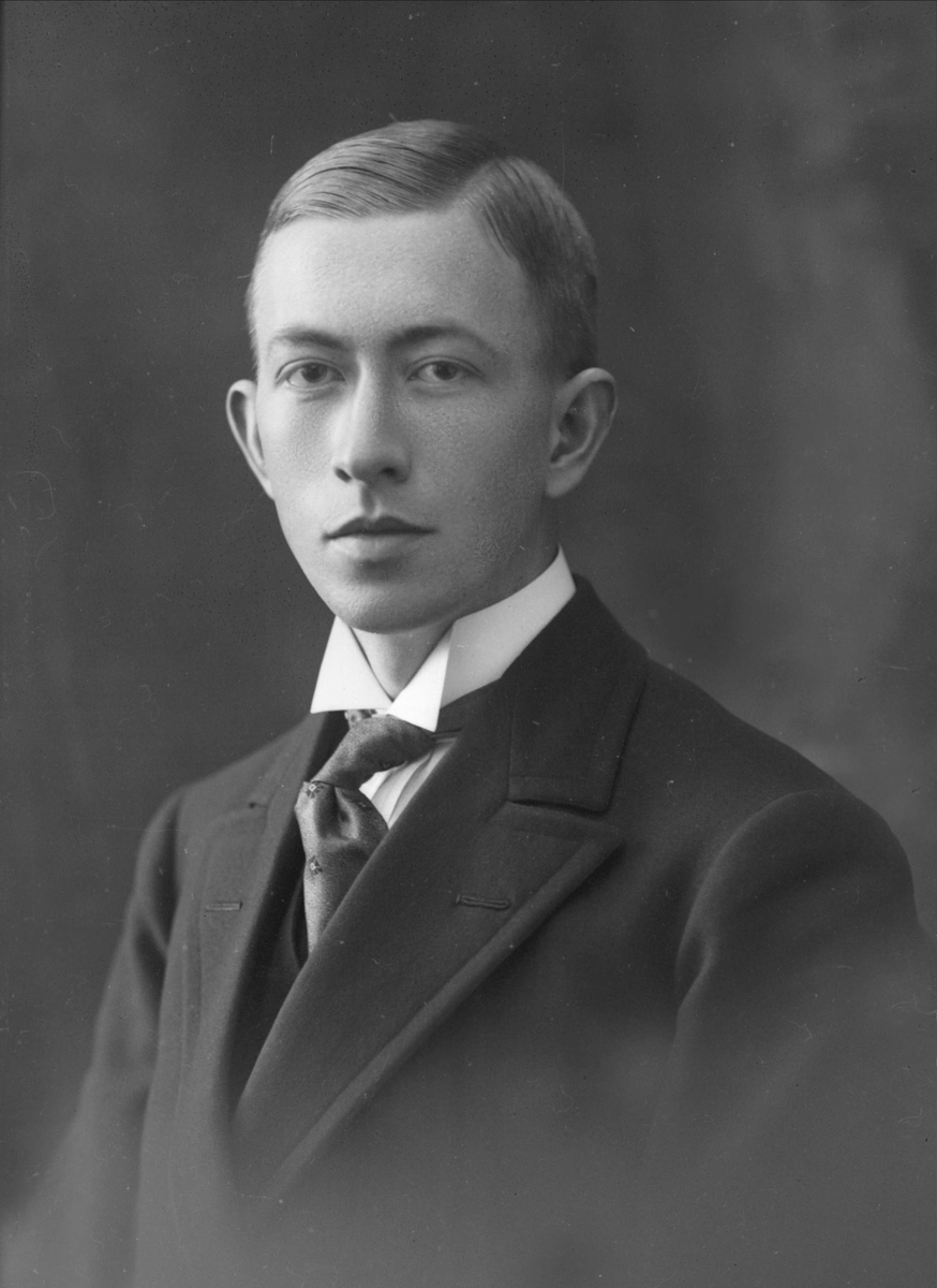 Gustav Borgen, NFB.37045