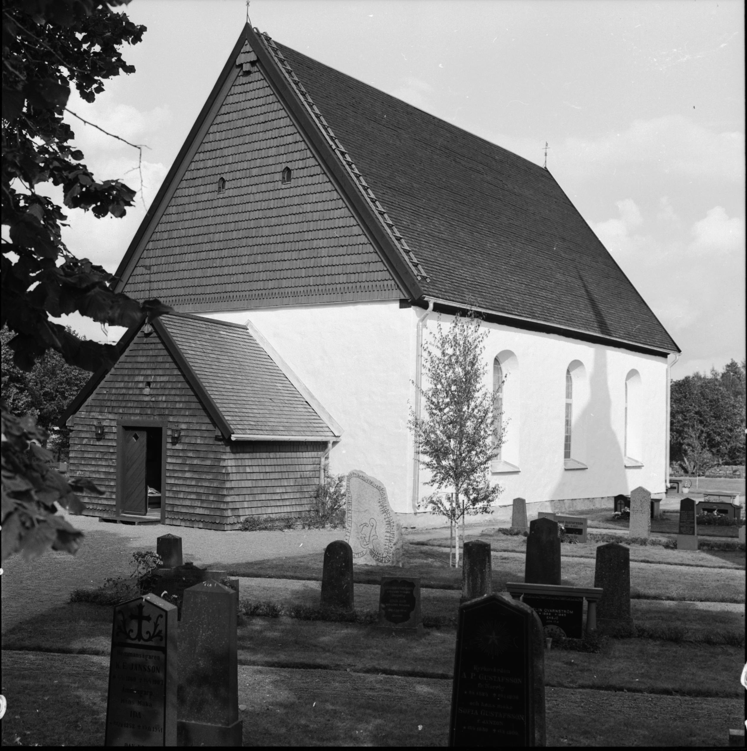 Sören Hallgren, Mellby kyrka