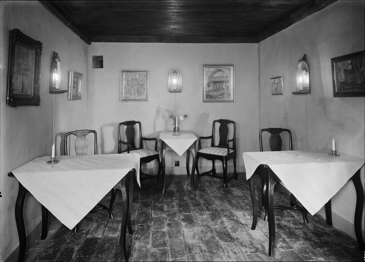 Paul Sandberg, Restaurant The staircase cellar, St Erik’s alley, Uppsala. Interior September 1939