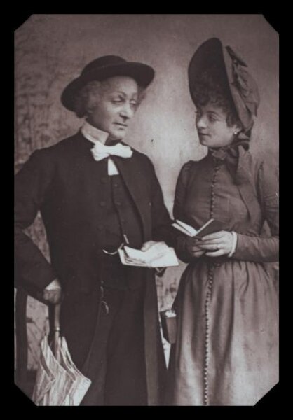 London Stereoscopic and Photographic Company, Guy Little Theatrical Photograph