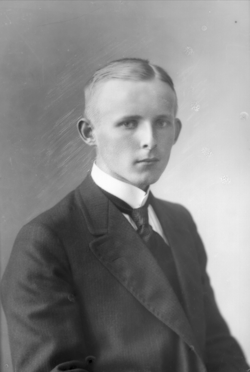 Gustav Borgen, NFB.15572