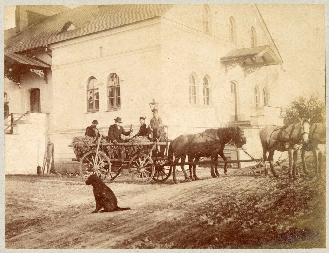 Benediktas Henrikas Tiškevičius, Raudondvario dvaro administracinis pastatas II