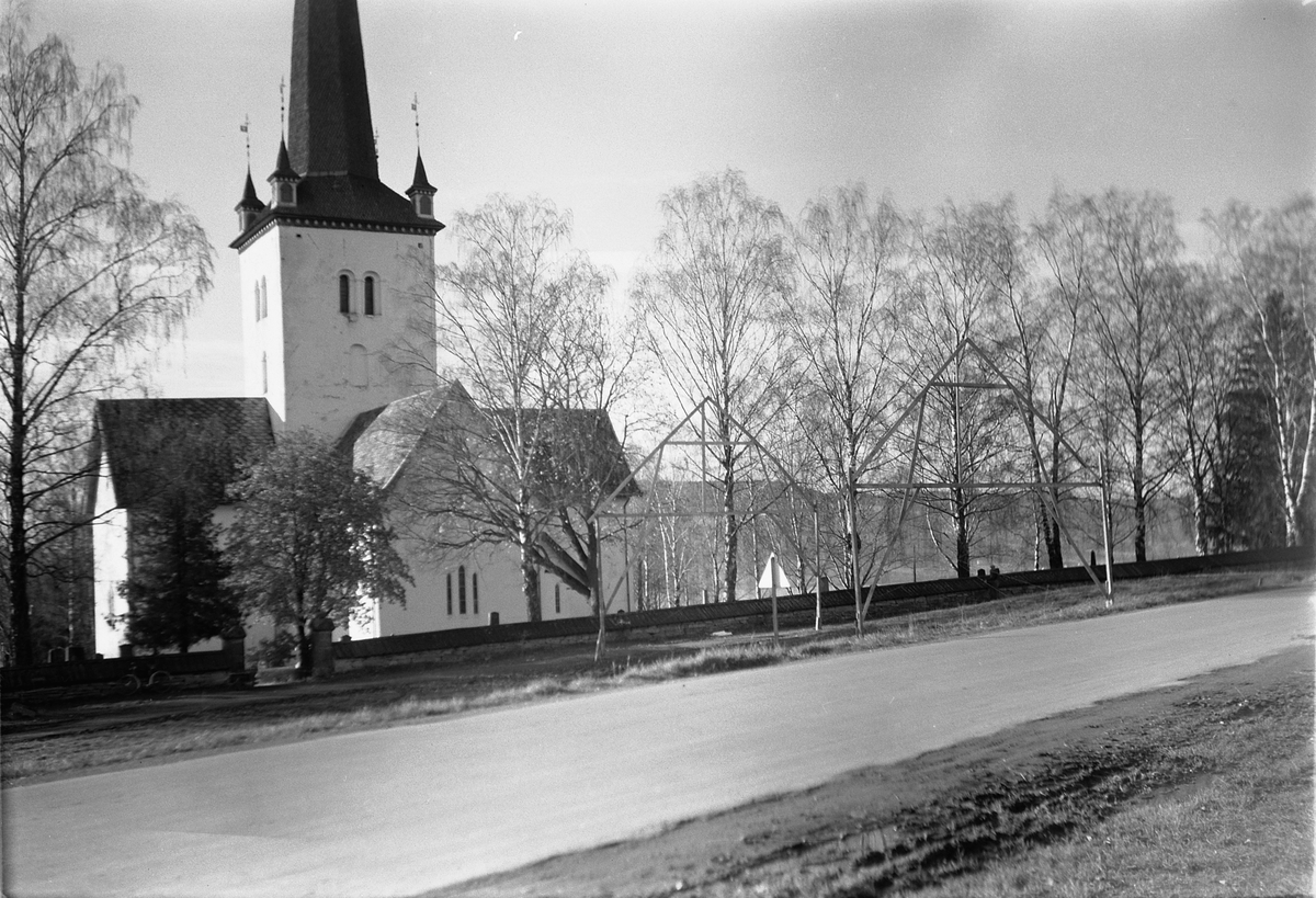Håkon Prestkværn, PARTI VED RINGSAKER KIRKE