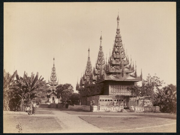 Felice Beato, Kyoung at Mandalay - Master Mess House