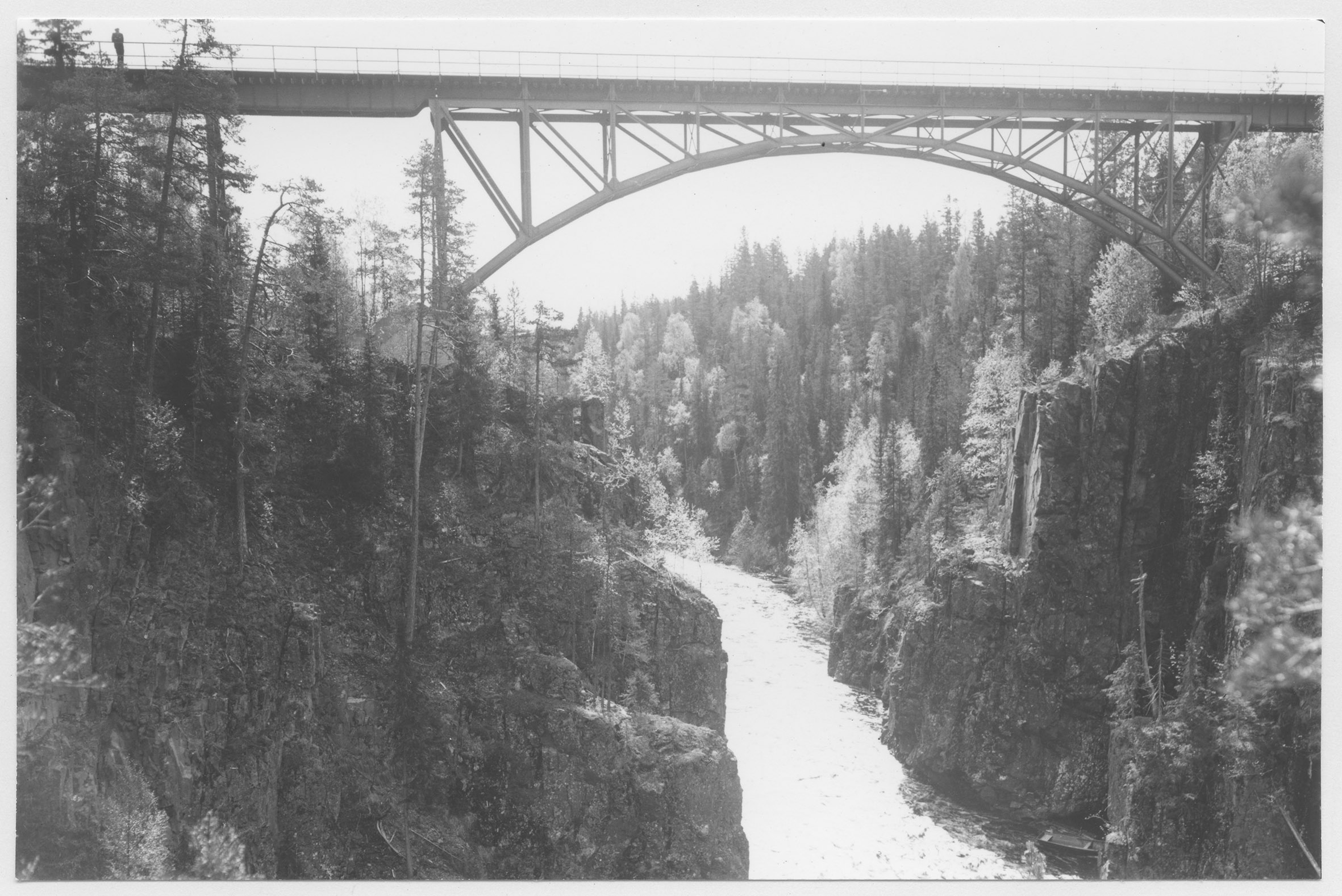 Mårten Sjöbeck, Storstupet, järnvägsbron