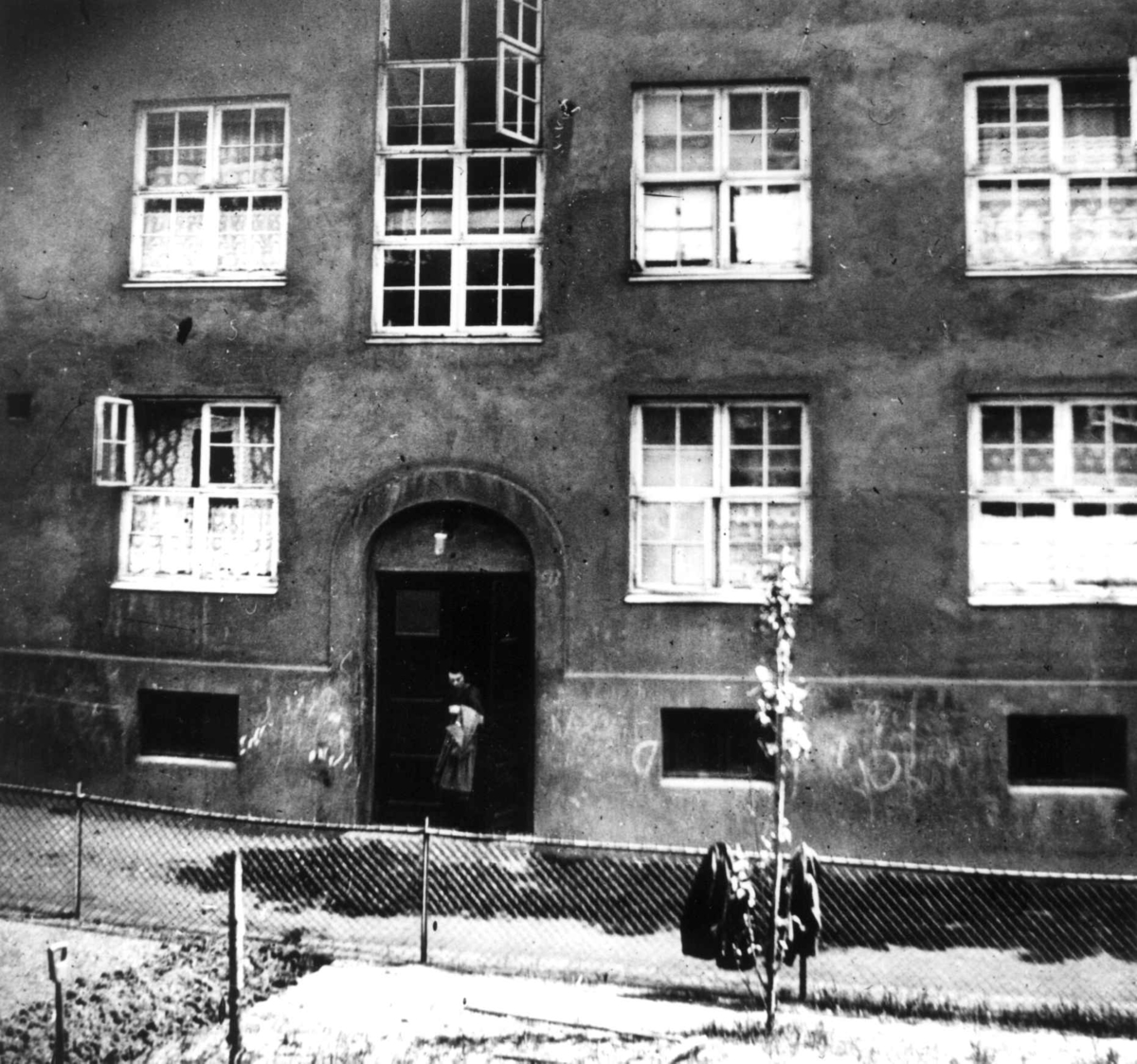 Nanna Broch, Bygård, murbygning, Rosenhoff, Oslo. Fra boliginspektør Nanna Brochs boligundersøkelser i Oslo 1920-årene.