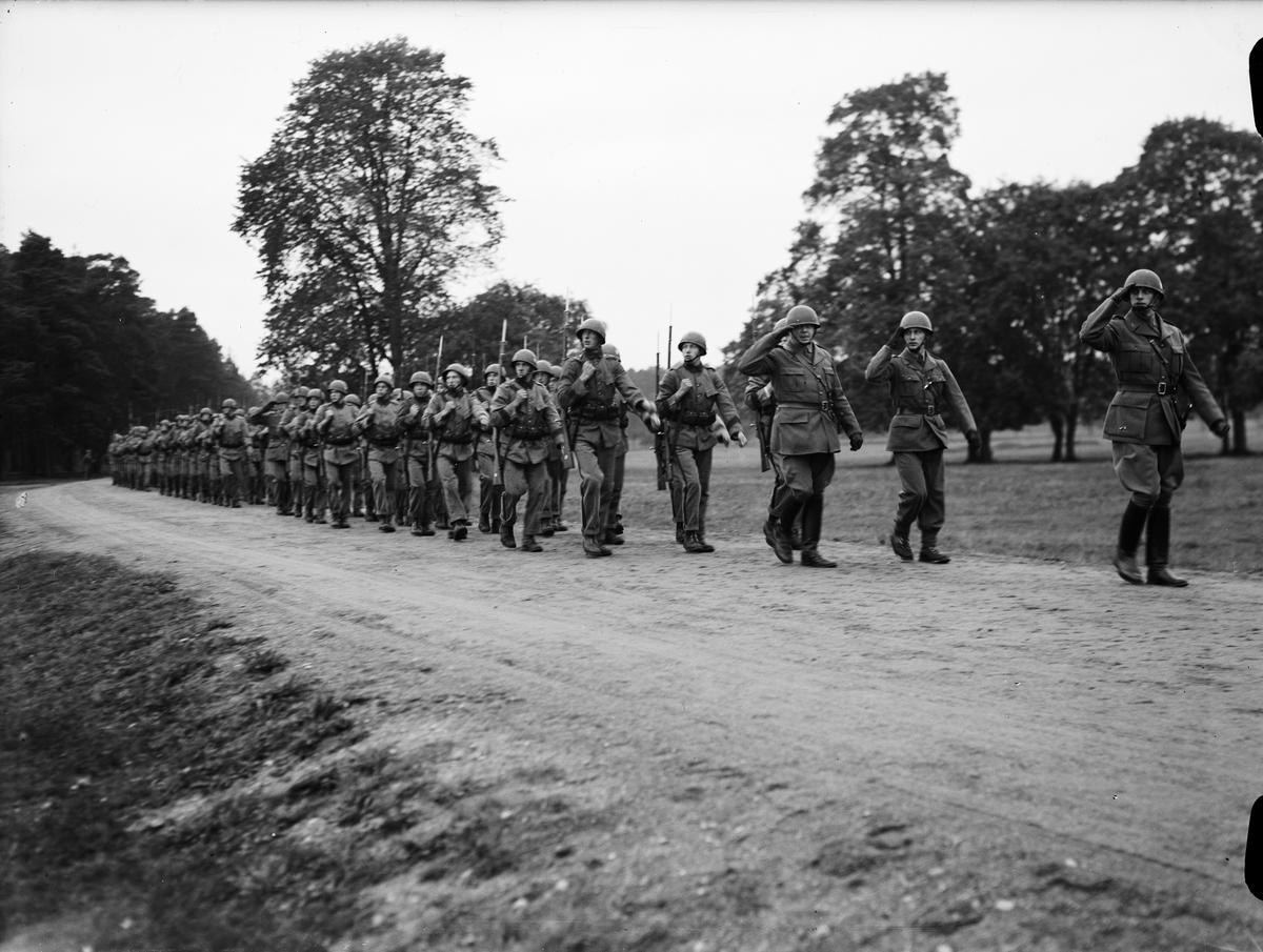Paul Sandberg, “Swedish sub-commanders dutiful, loyal and valiant soldiers” - a “troop of new pupils,” Army sub-officer school, Dag Hammarskjöld’s road, Uppsala October 1942