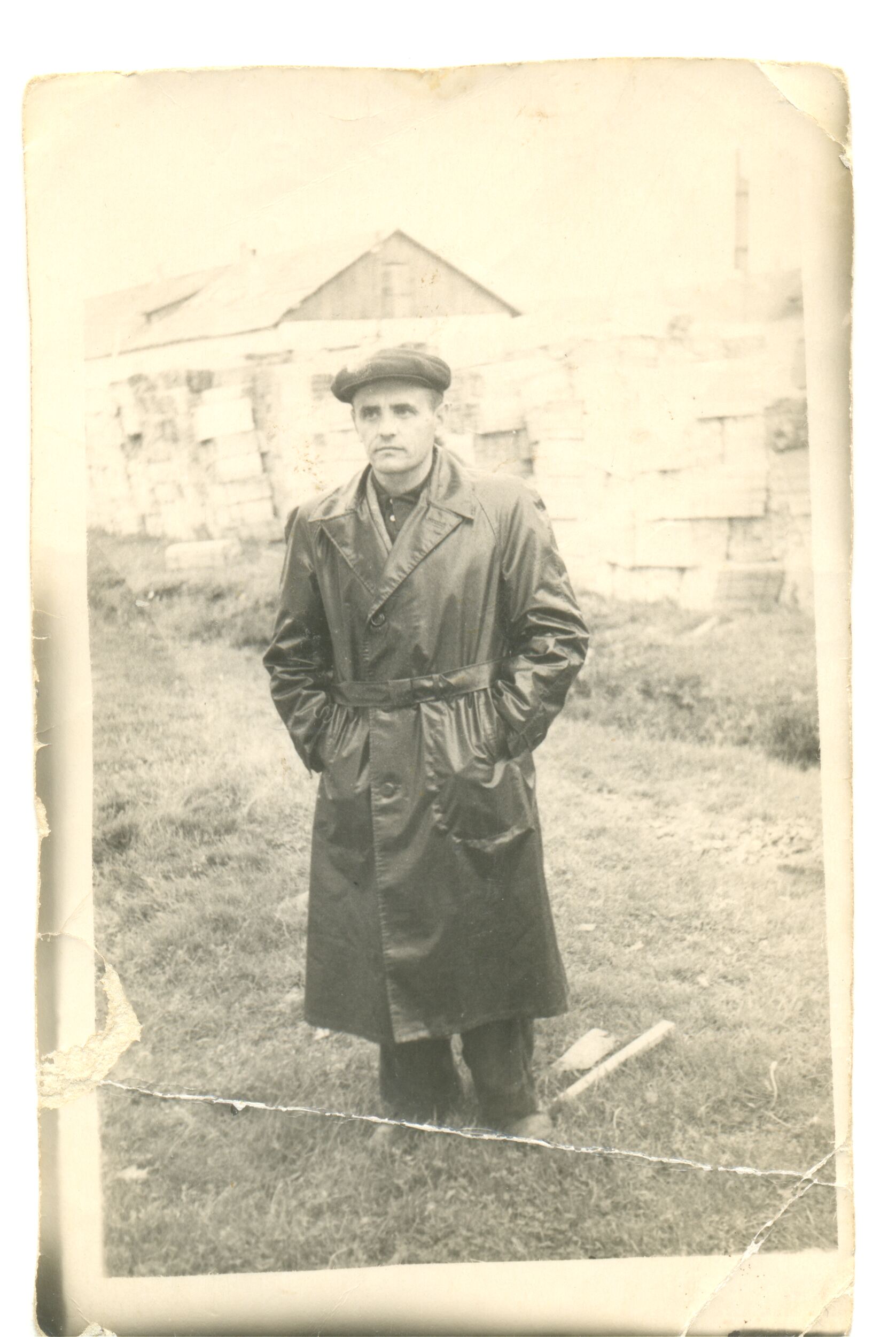 Nežinomas fotografas, Alfonsas Tamošaitis kalinimo vietoje. Jaroslavlio apskritis, Ribinsko miestas (Rusija)