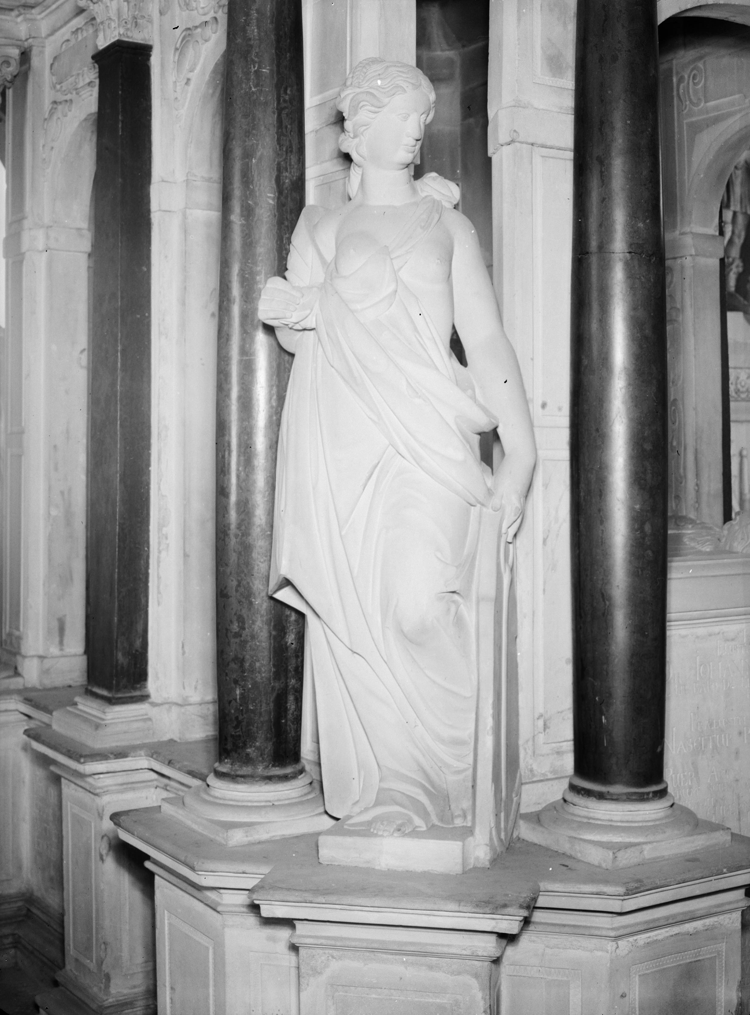 Iwar Anderson, Veckholms kyrka