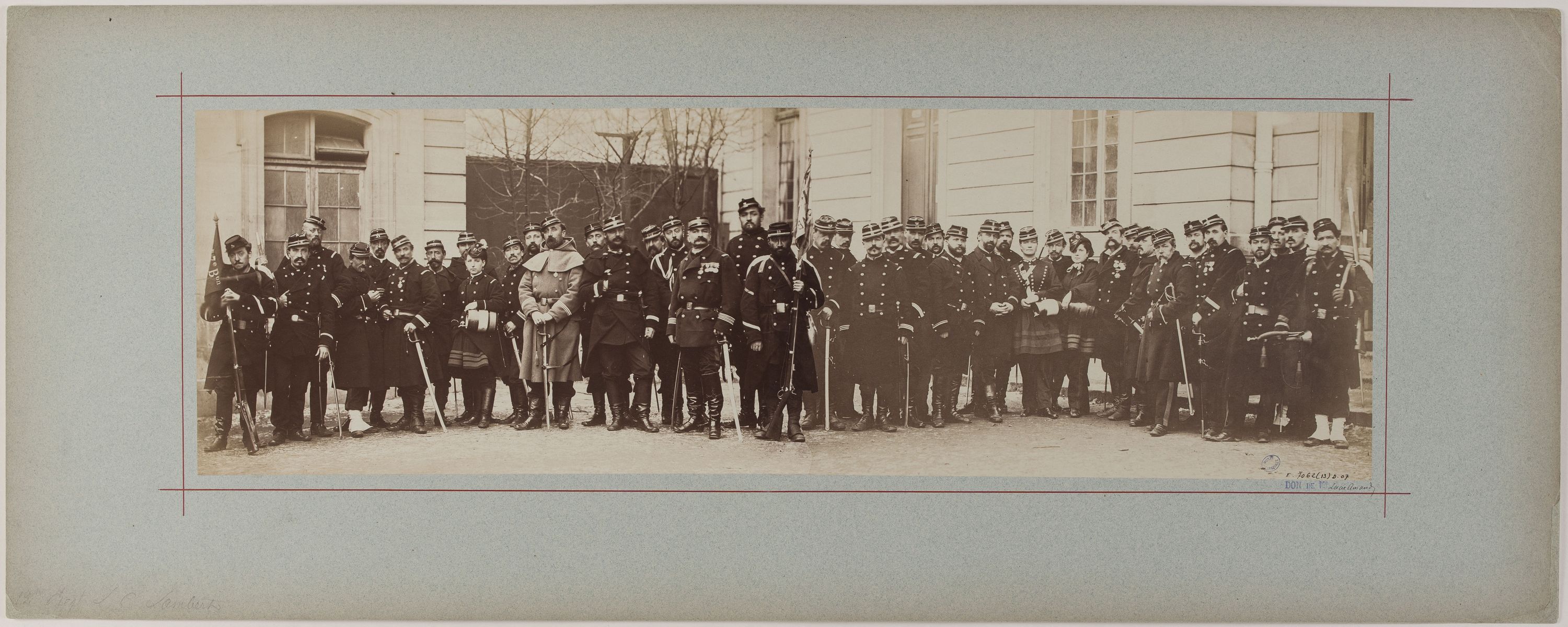André-Adolphe-Eugène Disdéri, Panorama : portrait de groupe de soldats