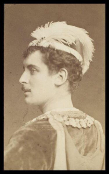 London Stereoscopic and Photographic Company, Guy Little Theatrical Photograph