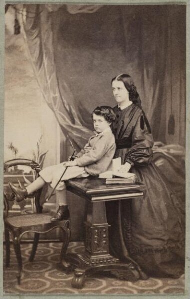 Unknown, Carte-de-visite photographs (32). Four photographs  are dry mounted on each sheet.