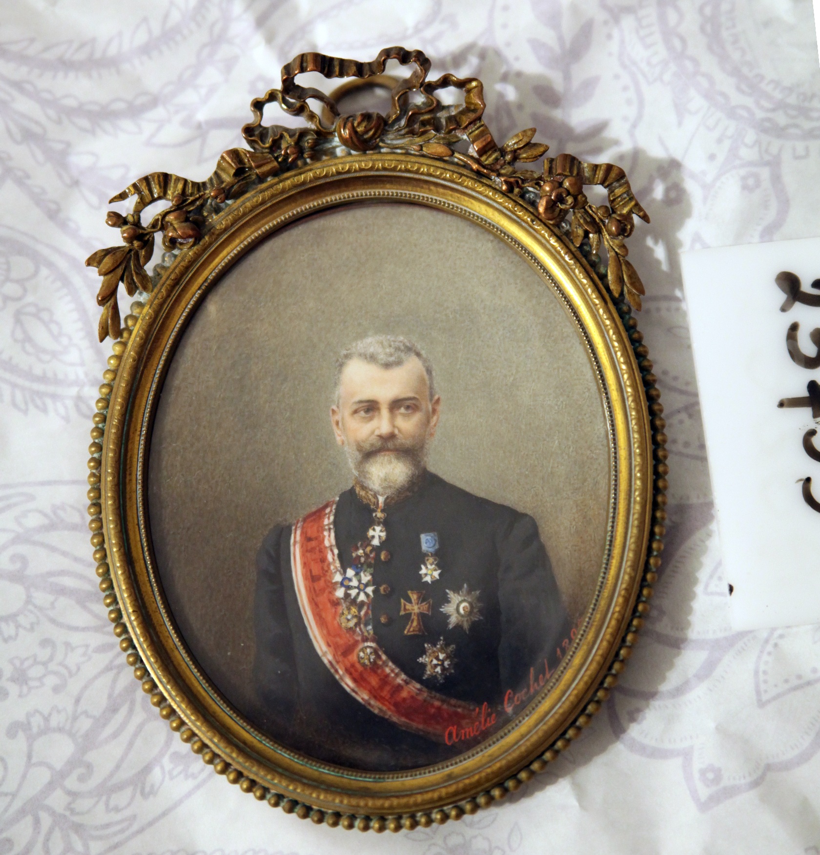Cochel Amelie, Πορτραίτο του Νικολάου Θων μέσα σε κορνίζα