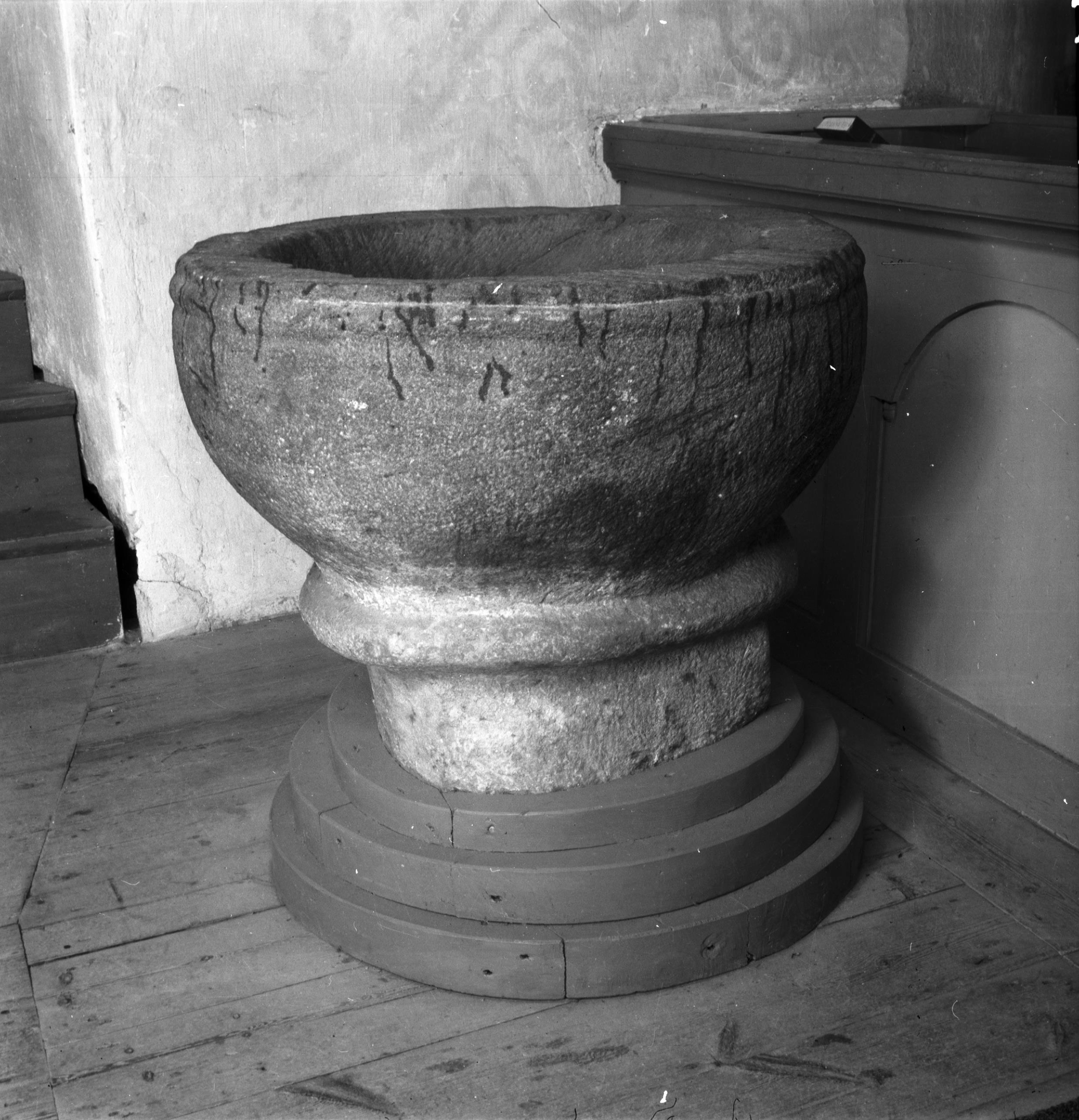 Nils Lagergren, Munsö kyrka