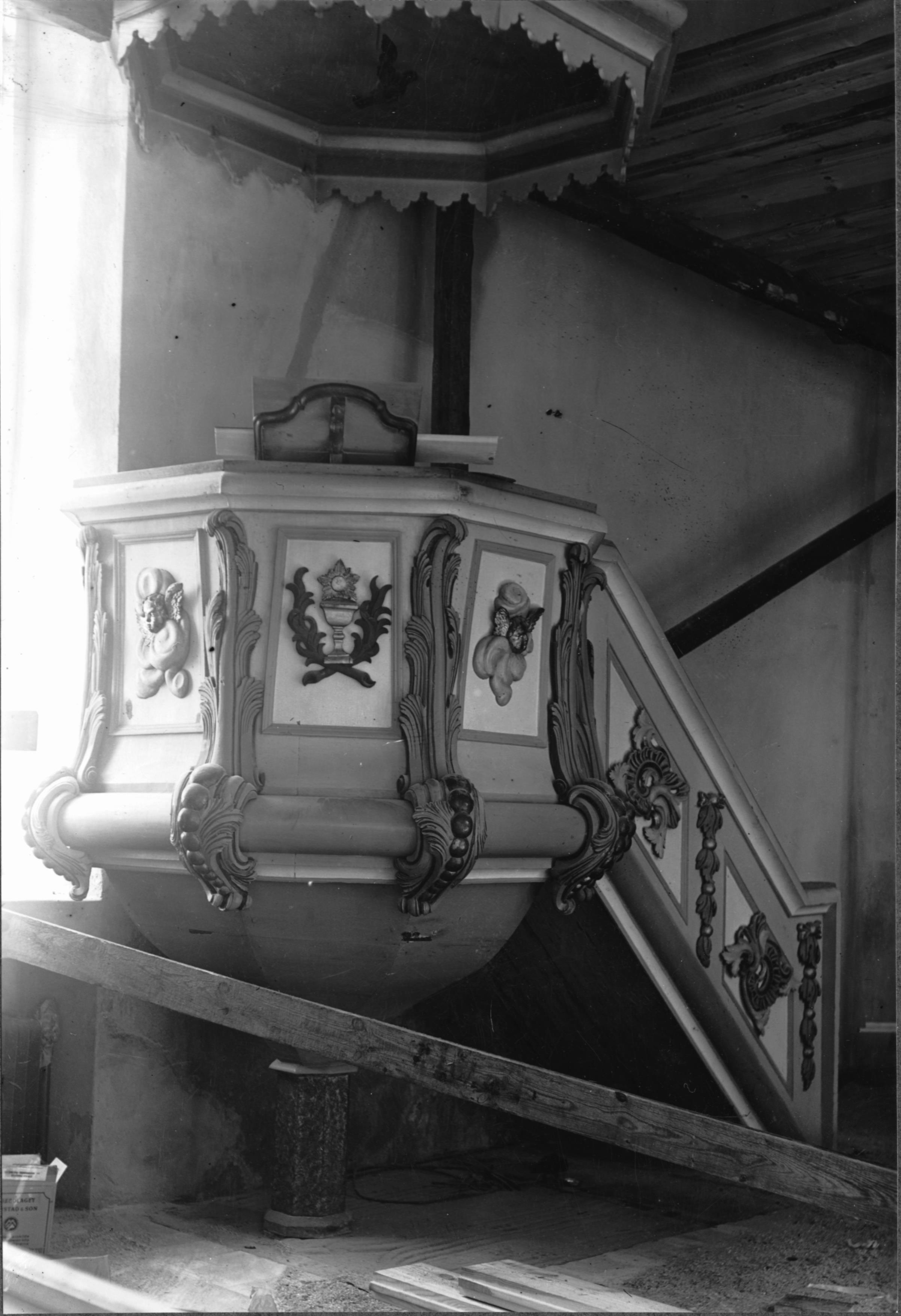 Olle Hellström, Grinstads kyrka